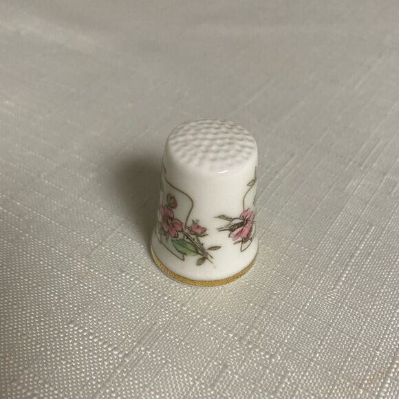 ROYAL DOULTON Vintage Thimble Jill Barklem SUMMER Brambly Hedge 1982 Collectible - Picture 5 of 8
